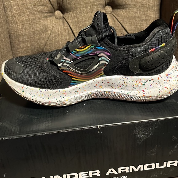 Under Armour Flow Velociti MVMNT Pride women's 6 - Picture 7 of 11